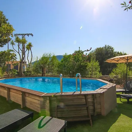 Con Piscina Privada - Cometa Iii 20j *